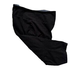 Women with Control Capris Black MP Medium Petite Stretch Crop Pants